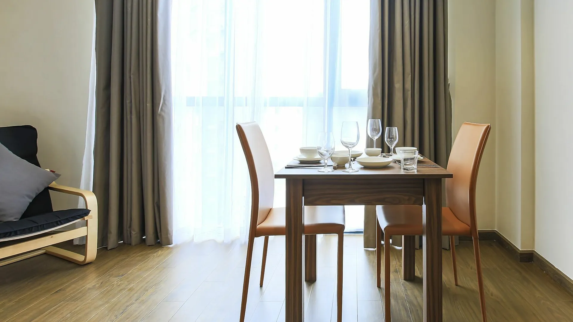 Aurora Serviced Apartments (Adults Only) Ciudad Ho Chi Minh  Hotel Ciudad Ho Chi Minh (Saigón)